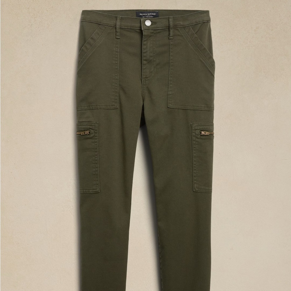 BANANA REPUBLIC Army Green High Rise Skinny Jeans